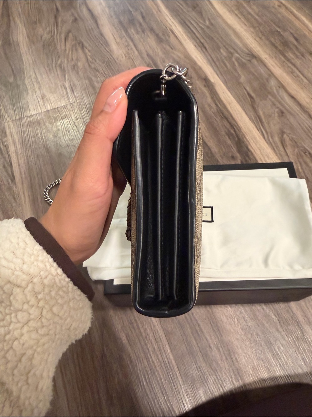 Gucci Dionysus GG Supreme wallet on Chain Crossbody Bag - Picture 11 of 16
